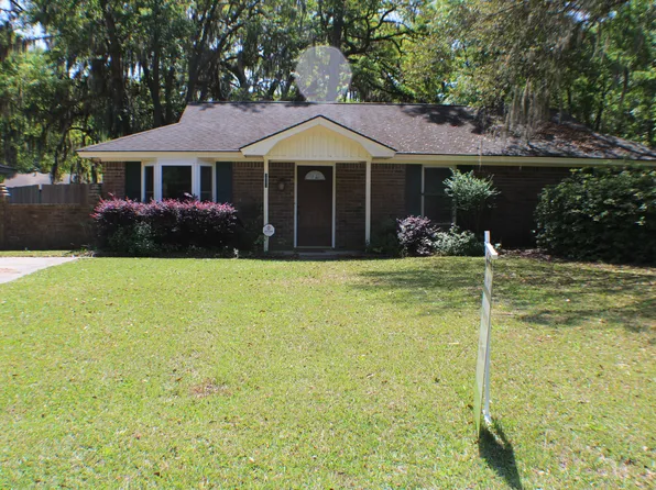 209 Whittington Dr, Savannah, GA 31419