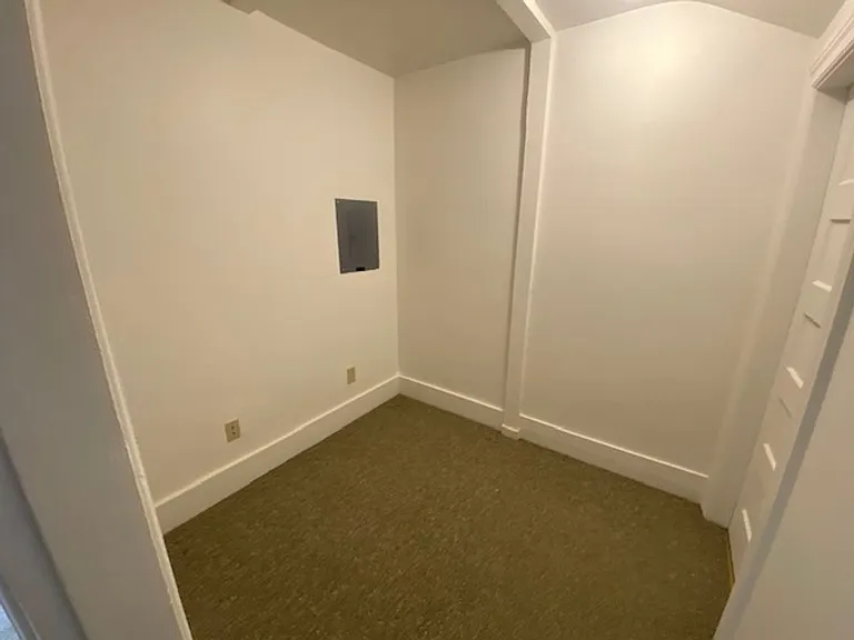 744 Pine Ave — Photo 15