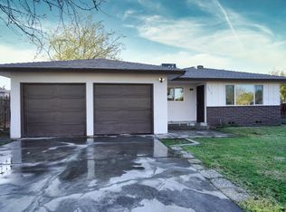 8615 11th St, San Joaquin, CA 93660