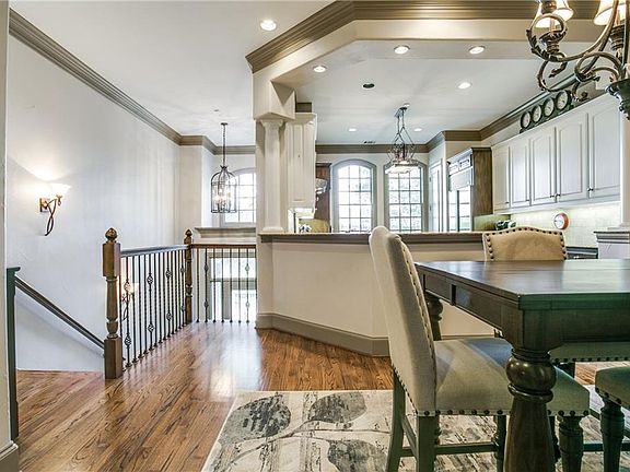5th image of 4053 Throckmorton St