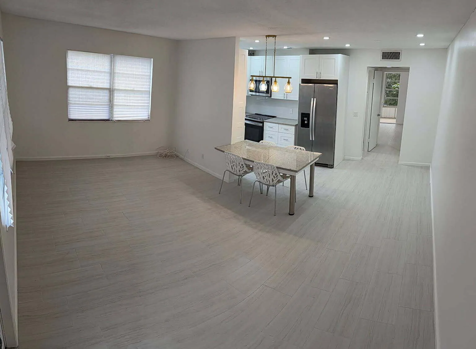 1 bed, 1.5 bath, 700 sqft, $1,600 — Photo 1