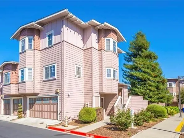 205 Valley Oak Dr, Napa, CA 94558