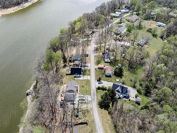 5th image of 273 Shady Acres Rd