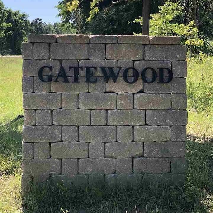 1st image of 10 Gatewood Ests