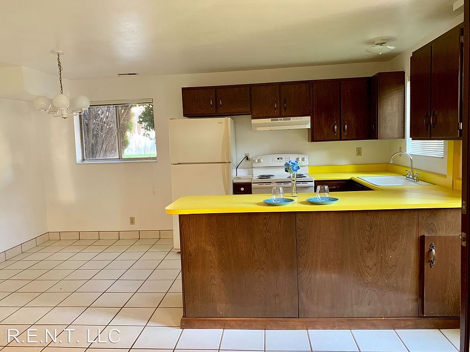 1st image of 668 E Malibu Dr