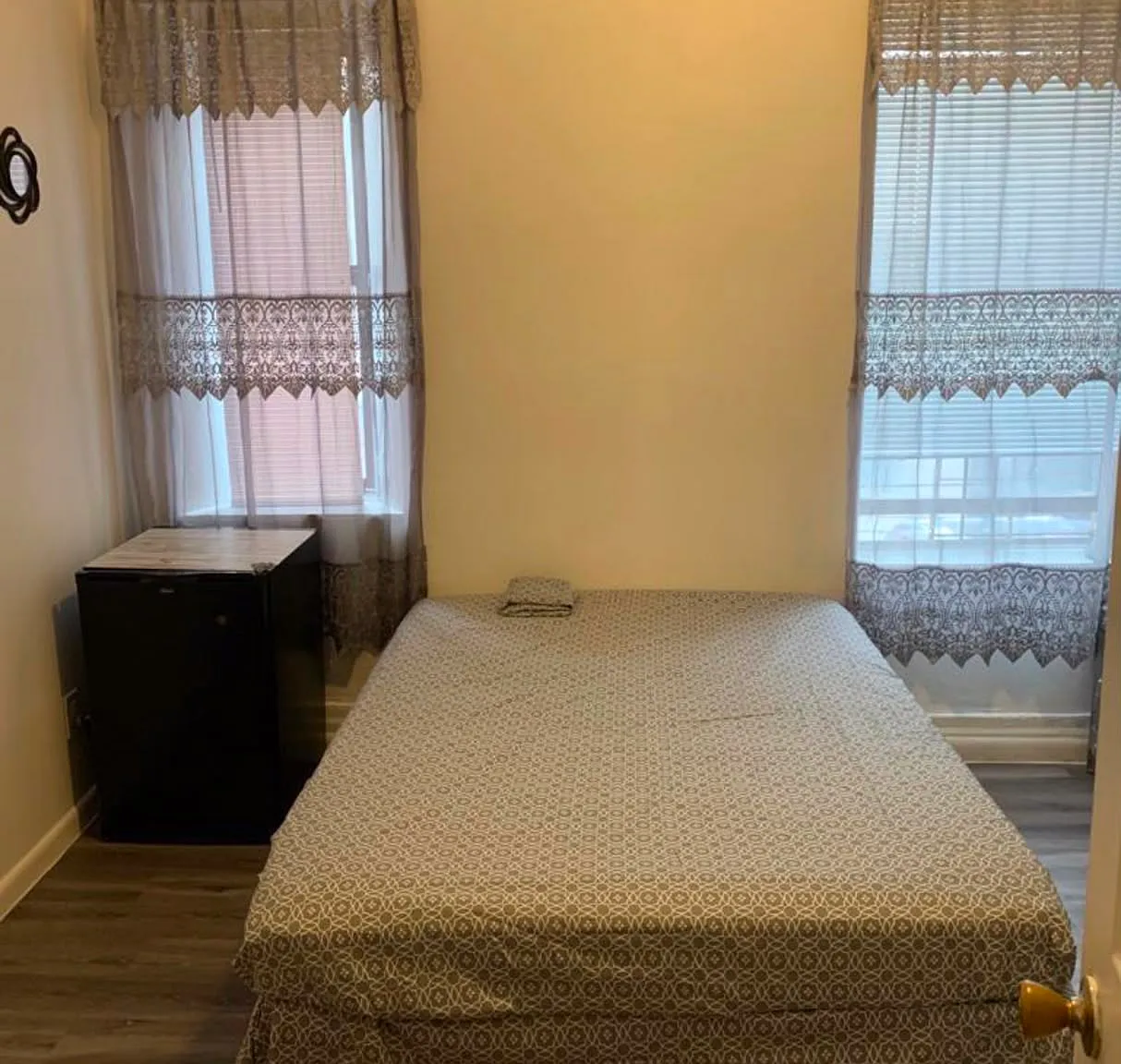 3 bed, $1,040 — Photo 1