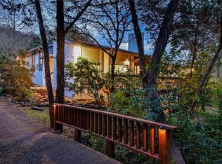 902 Yaupon Valley Rd, West Lake Hills, TX 78746