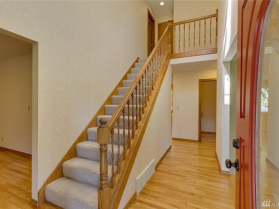 3rd image of 15430 NE 182nd Pl