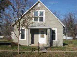 920 Pearl St, Aurora, IL 60505