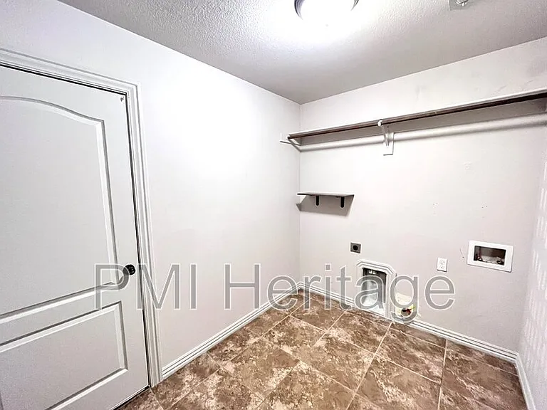 206 Peyton St — Photo 31