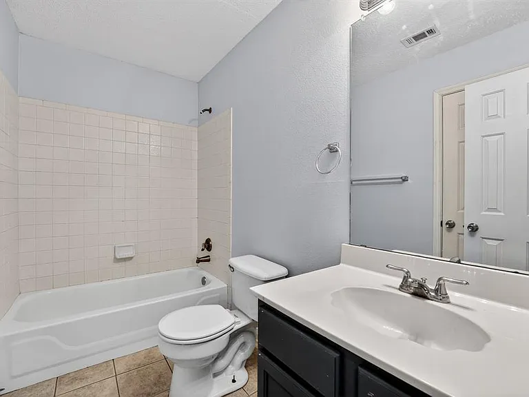 8409 Nairn Dr — Photo 23