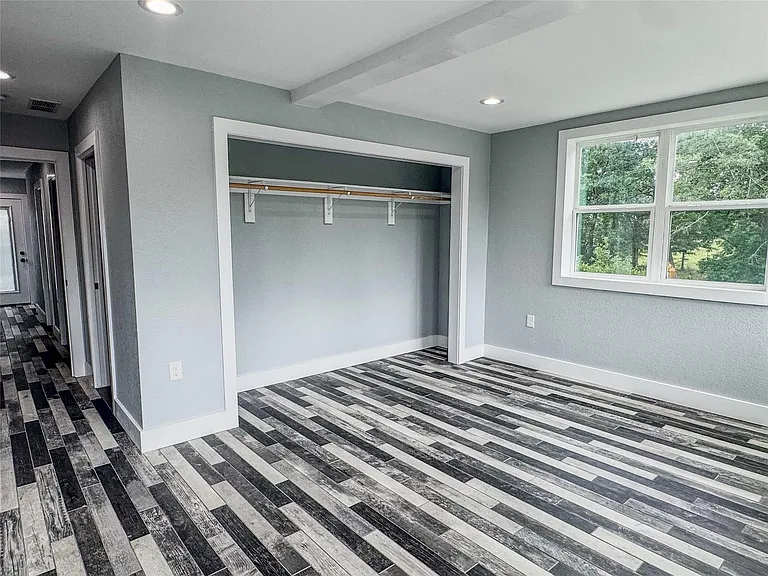 1232 Kennie Dr — Photo 11