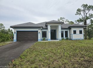 3943 16th Ave NE, Naples, FL 34120