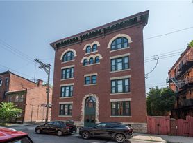 1110 Palo Alto St, Pittsburgh, PA