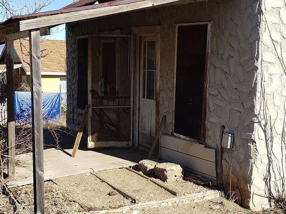 1st image of 2855 S Calumet St