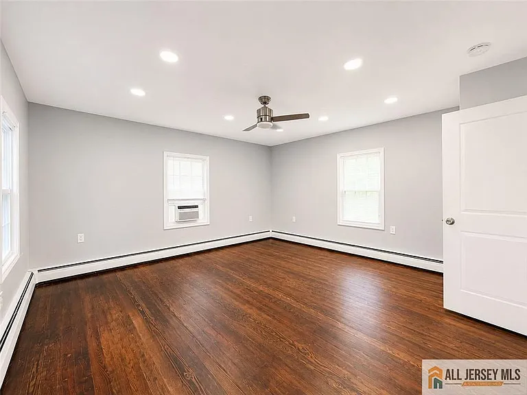 6 Rutgers Rd — Photo 6