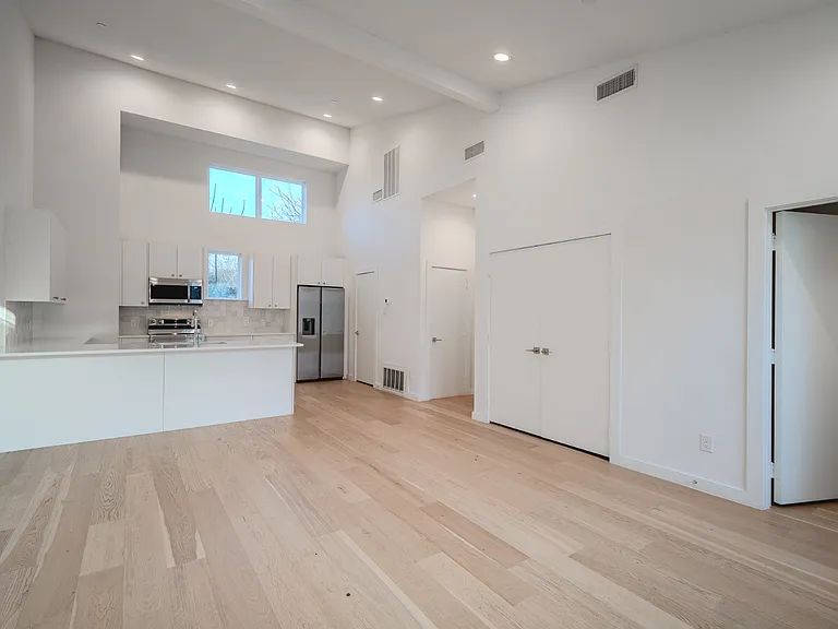6144 Oram St #1 — Photo 19