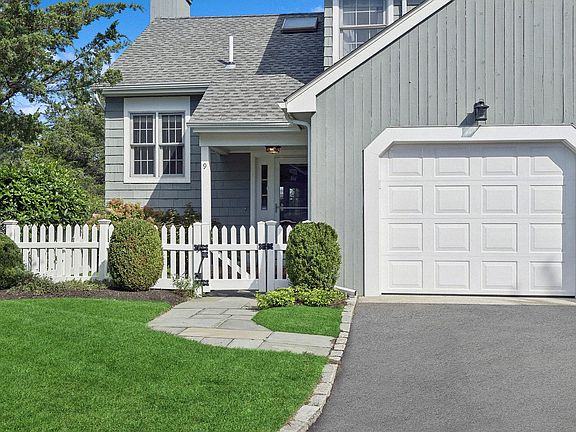 2nd image of 9 Brittany Ln