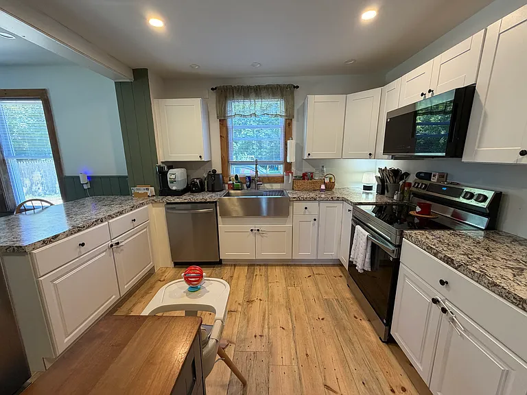 274 Lisbon St #A — Photo 4