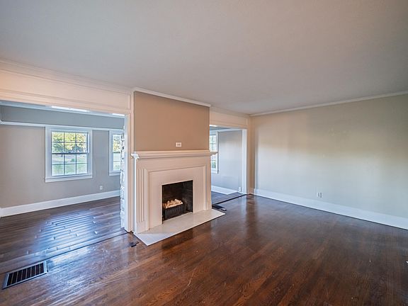 3rd image of 360 N 38th St