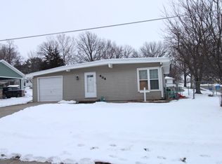 604 Lane Ave, Norwalk, IA 50211