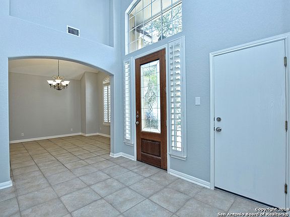 5th image of 1115 Walkers Way