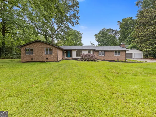 679 Creek View Dr, Lawrenceville, GA 30044