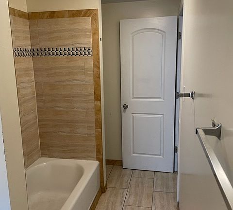 4th image of 5036 N Kimball Ave #3