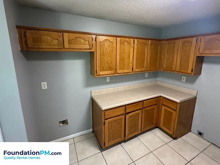 5407 Riverdale Rd — Photo 4