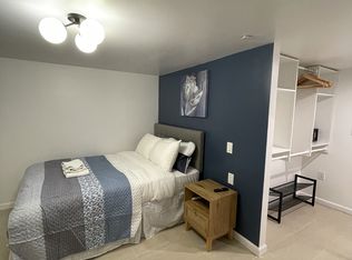 230 Sullivan St #1A, New York, NY 10012