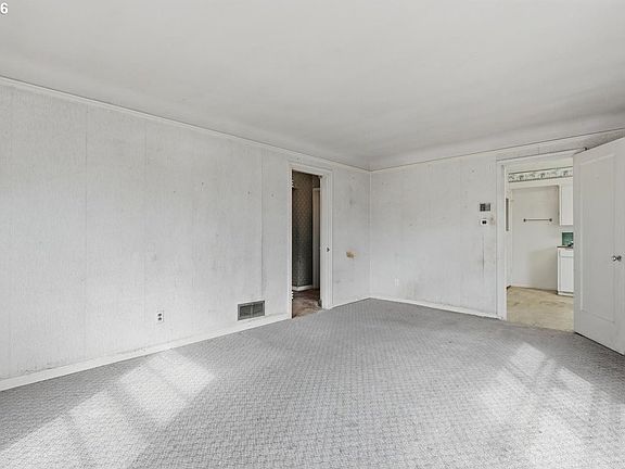 5th image of 3545 SE 74th Ave