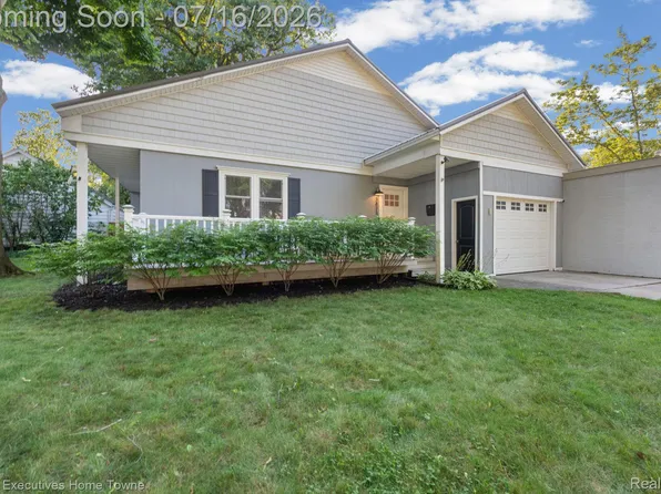 3473 Armour St, Port Huron, MI 48060