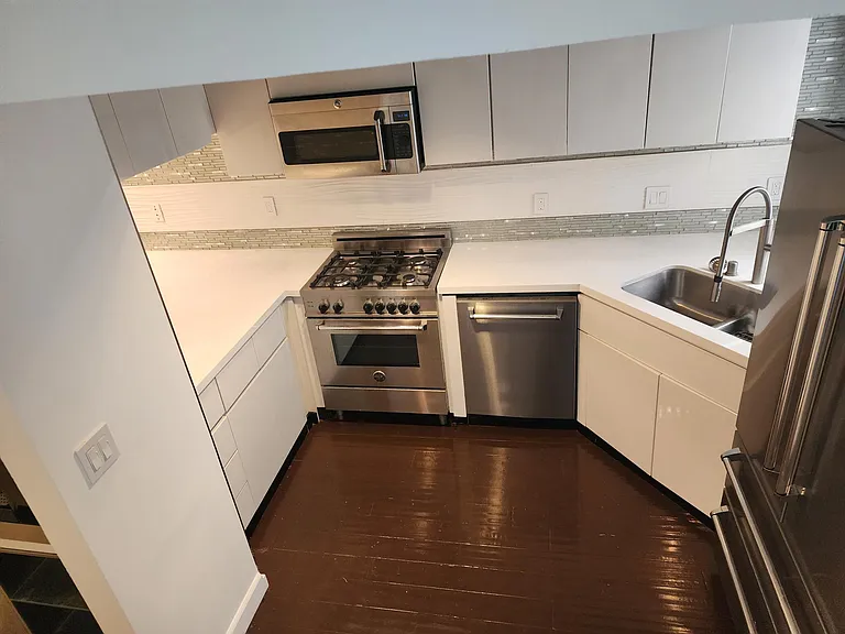 11630 Chenault St #3 — Photo 28