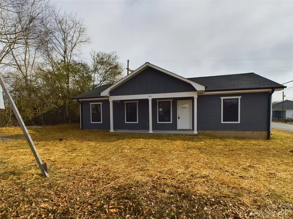 151 29th Street Pl SW, Hickory, NC 28602
