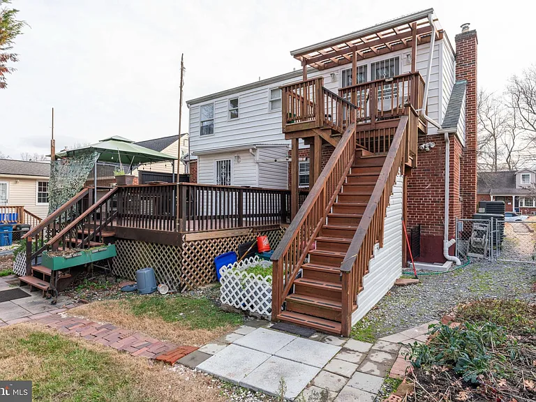 1609 Brisbane St — Photo 13