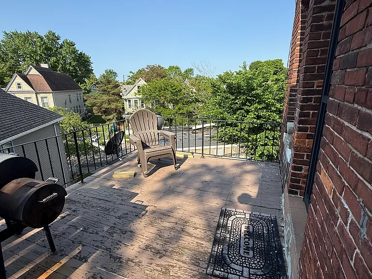 439 W Ferry St #6 — Photo 8