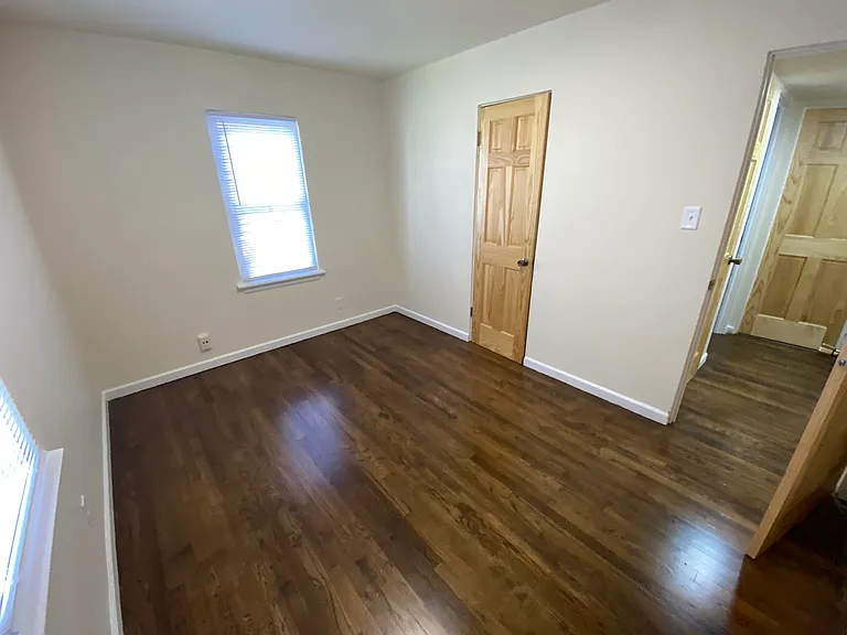 4440 Buchanan St — Photo 5