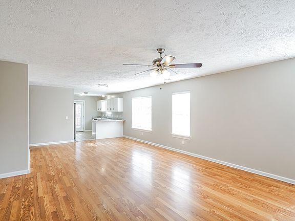 4th image of 3426 Cross Meadow Dr