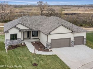 9813 Dunmore Cir, Johnston, IA 50131