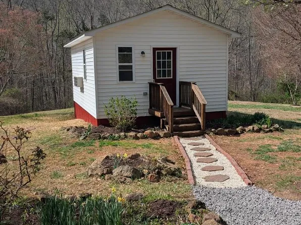 401 Middle Mountain Rd, Stanardsville, VA 22973