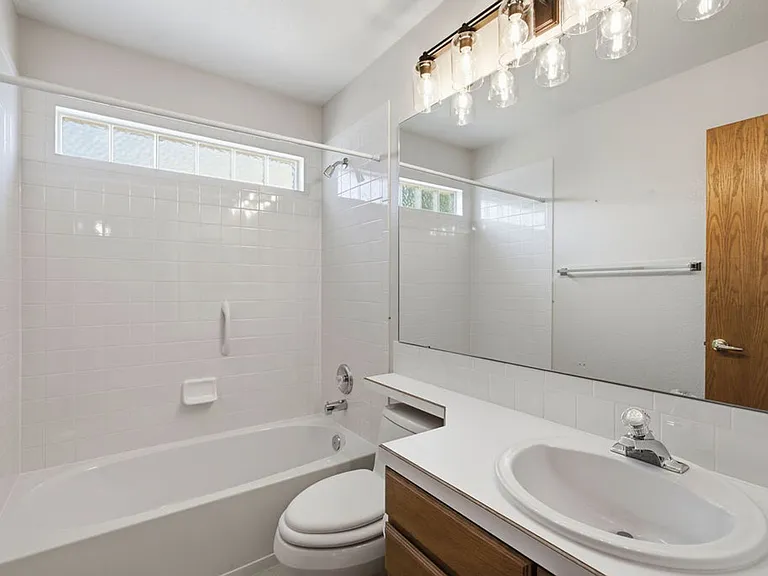 2580 Lochbuie Cir — Photo 6