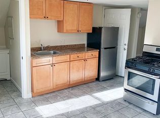 70 Chestnut St APT B, Nashua, NH 03060