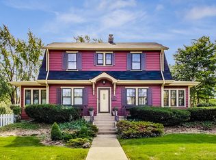 361 Herrick Rd, Riverside, IL 60546