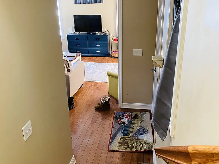 521 E 1st Streetnew — Photo 5