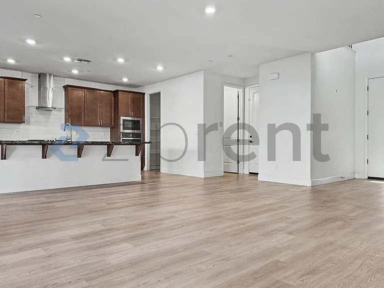 9863 Ted Kolb Way — Photo 10