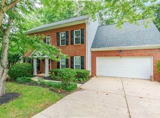 202 Pond View Ln, Fort Mill, SC 29715