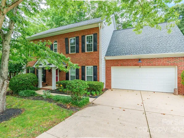 202 Pond View Ln, Fort Mill, SC 29715