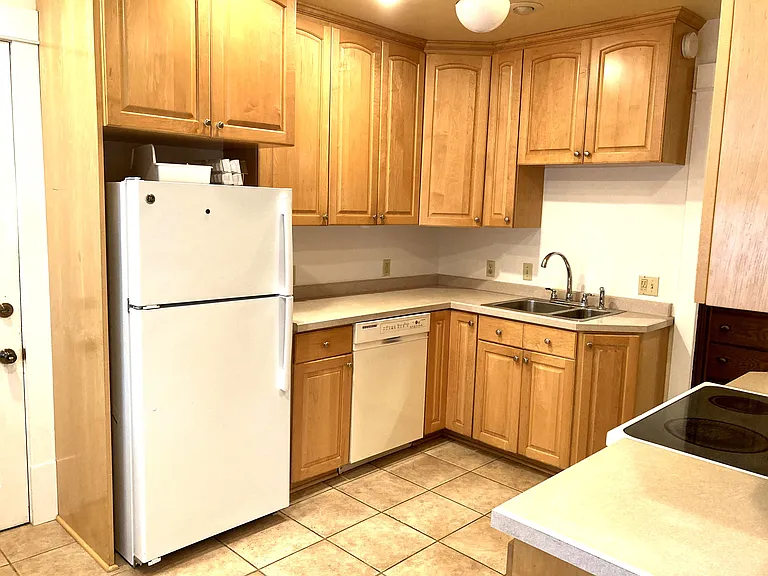 2606 Irving Ave S #1 — Photo 6