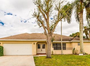 8401 Morning Star Rd, Lake Worth, FL 33467