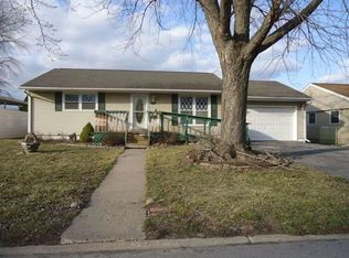 525 11th Ave W, Milan, IL